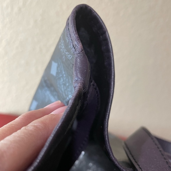 MCM Jumbo Shopping Tote - Picture 9 of 16